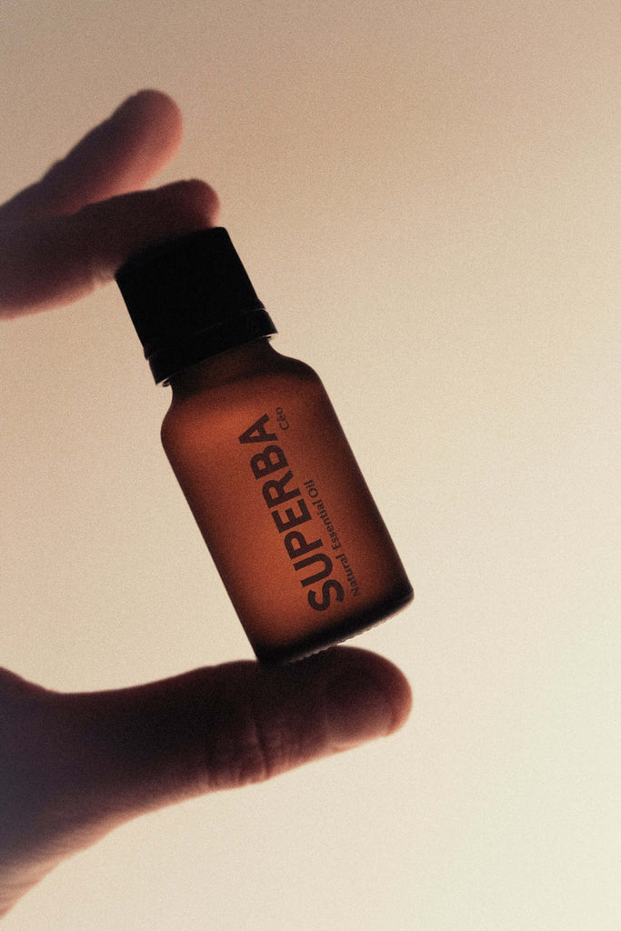 Superba elegant bottle of natural essential oil Ceo edition for your diffuser 