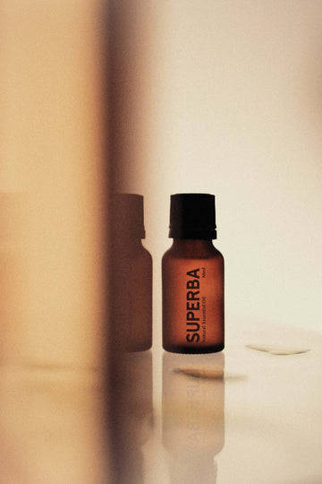 Superba elegant bottle of natural essential oil Med edition for your diffuser