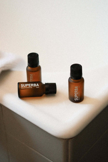 Several superba elegant bottles of natural essential oil Shun edition for your diffuser